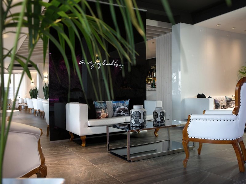 The Ciao Stelio Deluxe Hotel 15