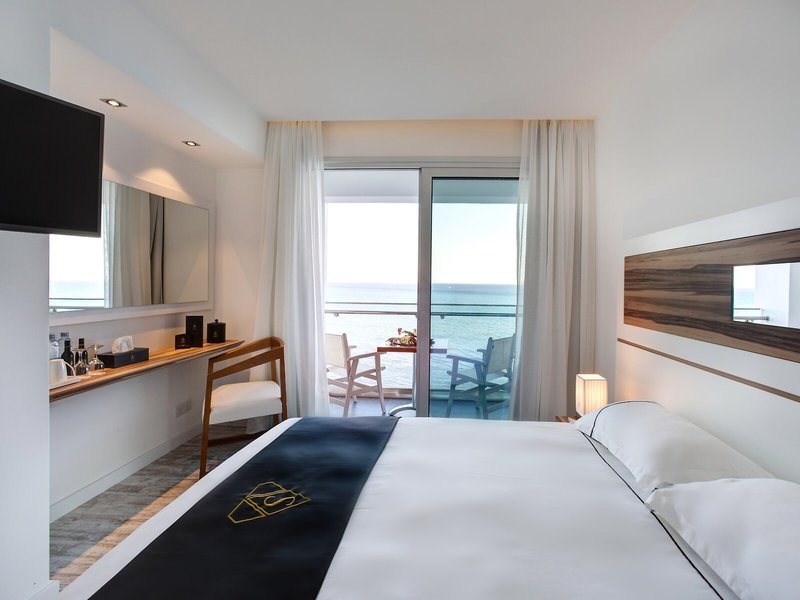 The Ciao Stelio Deluxe Hotel 29
