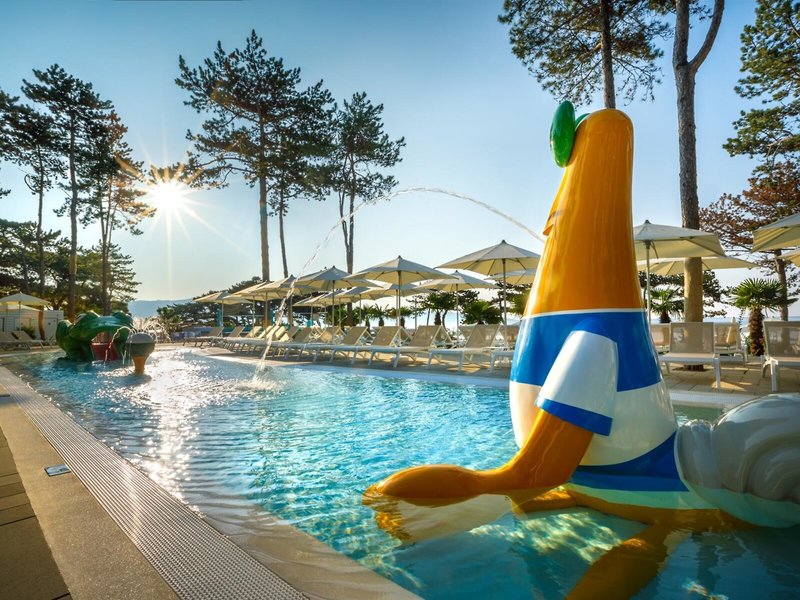 Jezevac Premium Camping Resort 10