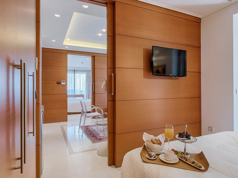 Bellevue Suites 41