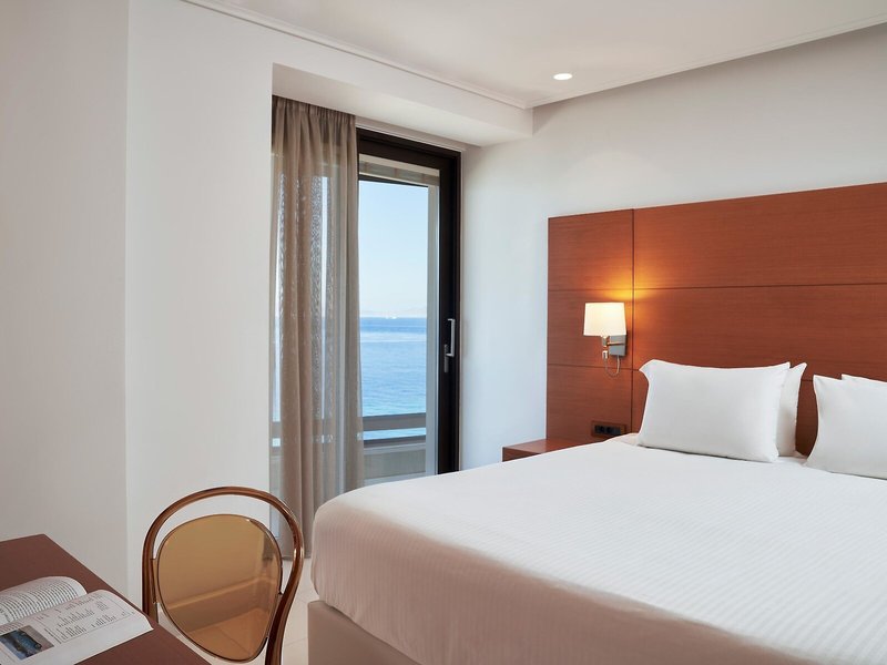 Bellevue Suites 42