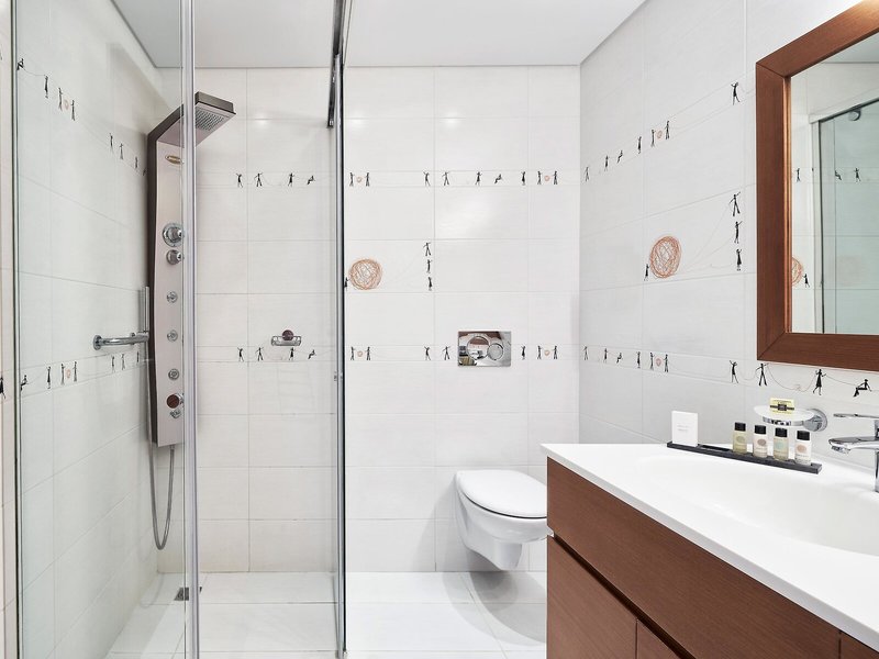 Bellevue Suites 50