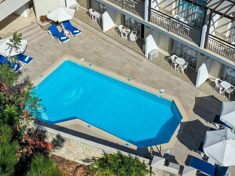 Crystallo Apartments 4