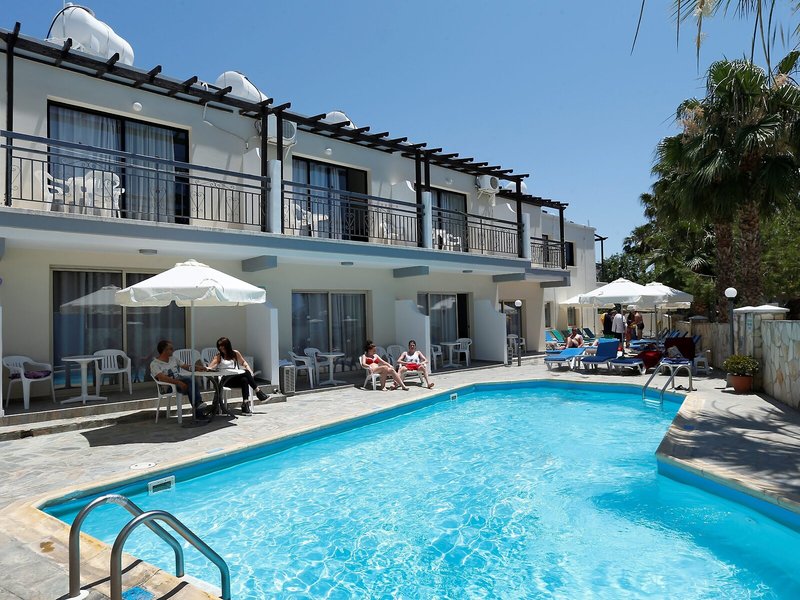 Crystallo Apartments 10