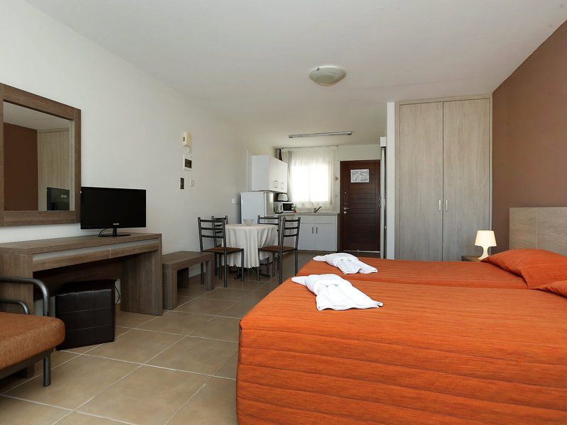 Crystallo Apartments 20