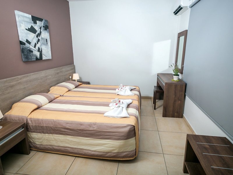 Crystallo Apartments 25