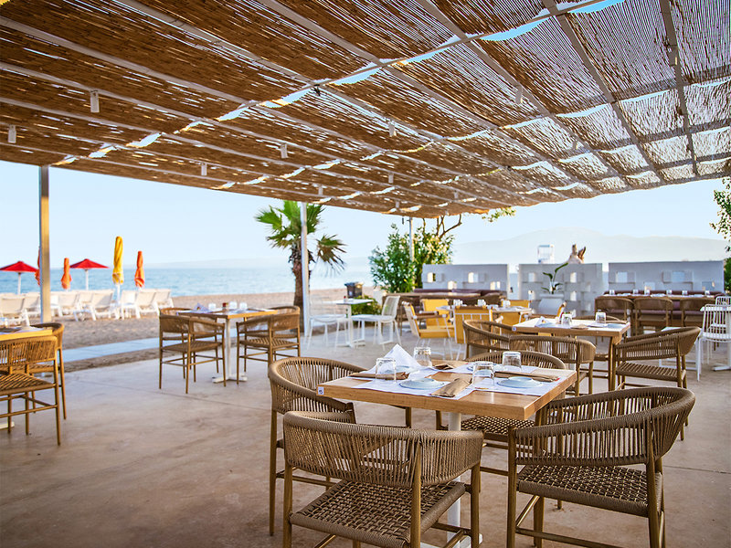 Buka Sandy Beach 6