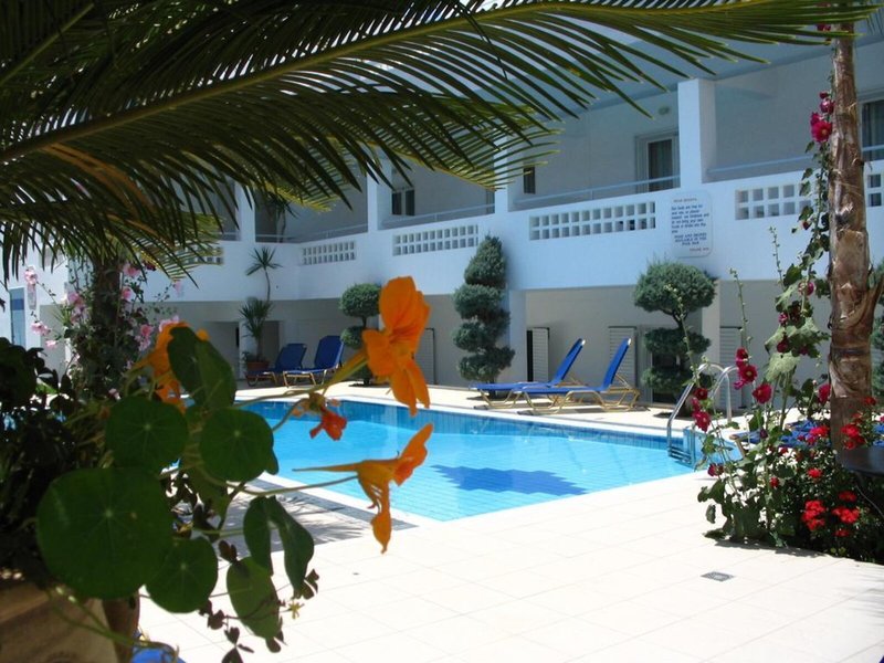 Emerald Hotel & Studios 9