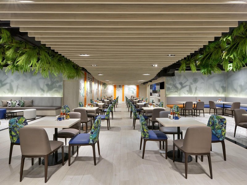 Holiday Inn Express Bangkok Sukhumvit 11 23