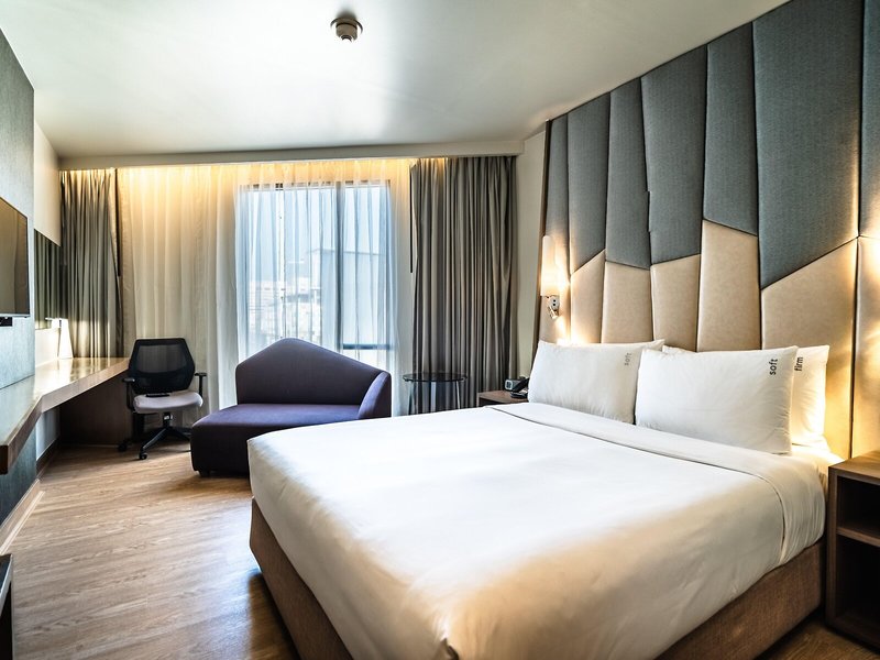 Holiday Inn Express Bangkok Sukhumvit 11 30