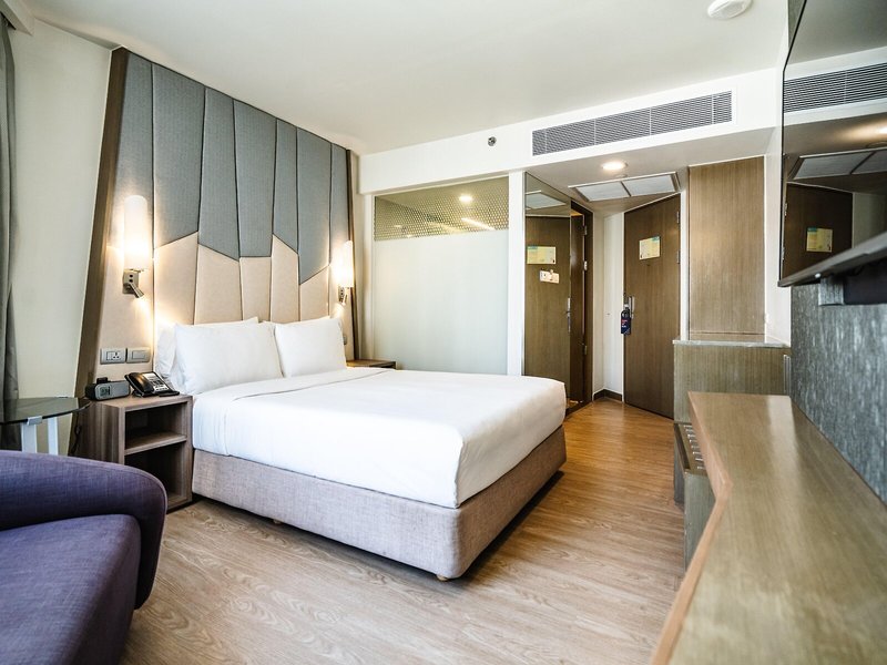 Holiday Inn Express Bangkok Sukhumvit 11 32