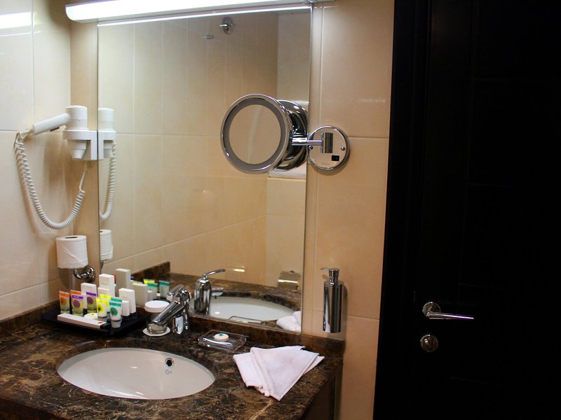 Al Diar Sawa Hotel Apartments 17 - Room Example