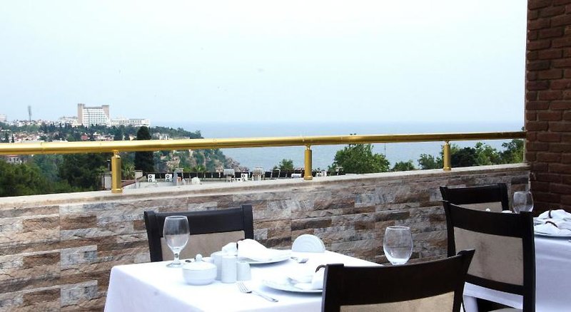 Ayhan Hotel 5