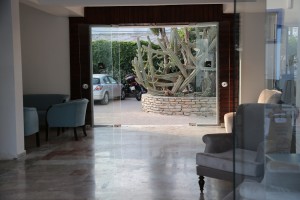 Atrium 7