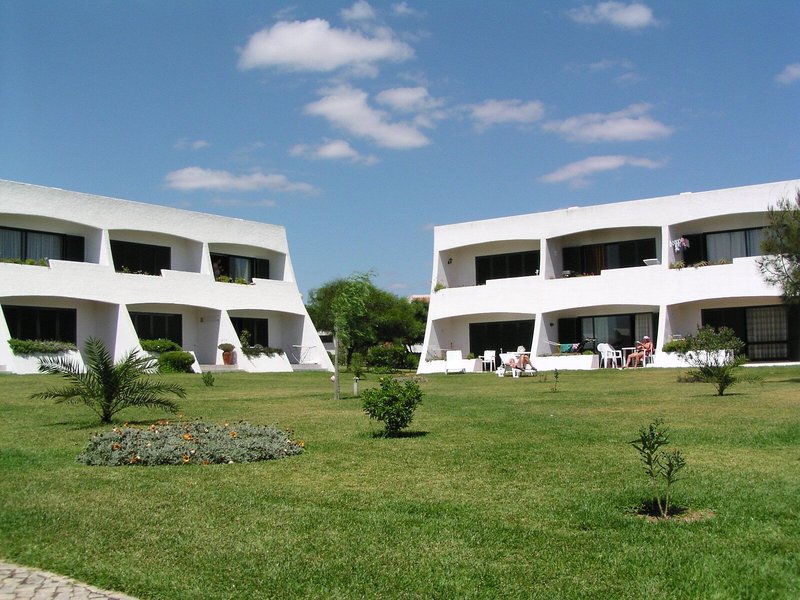 Quinta das Figueirinhas & Quintinha Village 1