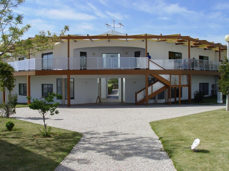 Quinta das Figueirinhas & Quintinha Village 4