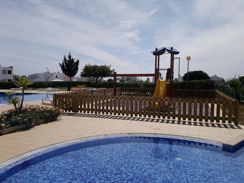 Quinta das Figueirinhas & Quintinha Village 10