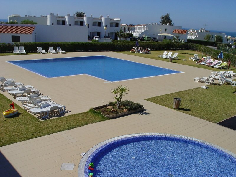 Quinta das Figueirinhas & Quintinha Village 16