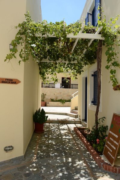 Frida Village Apartments 4