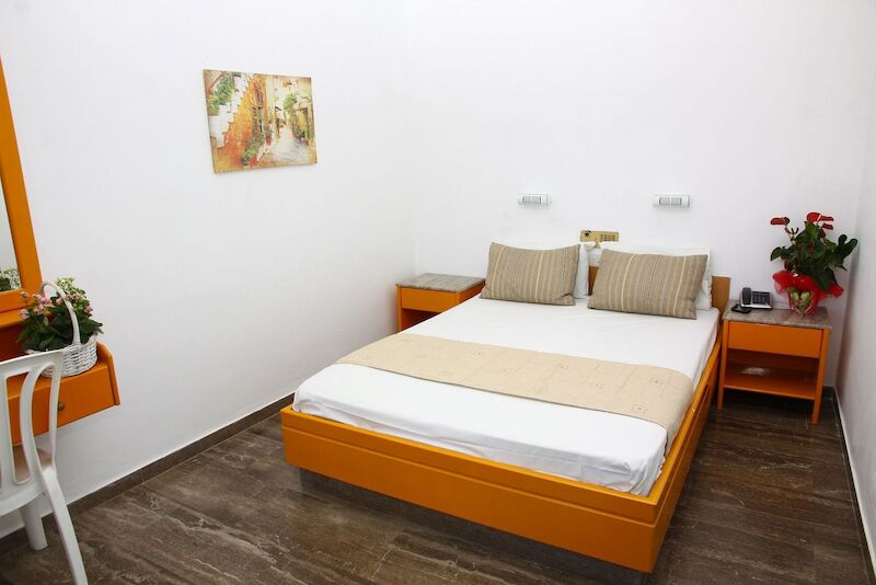 Frida Village Apartments 9