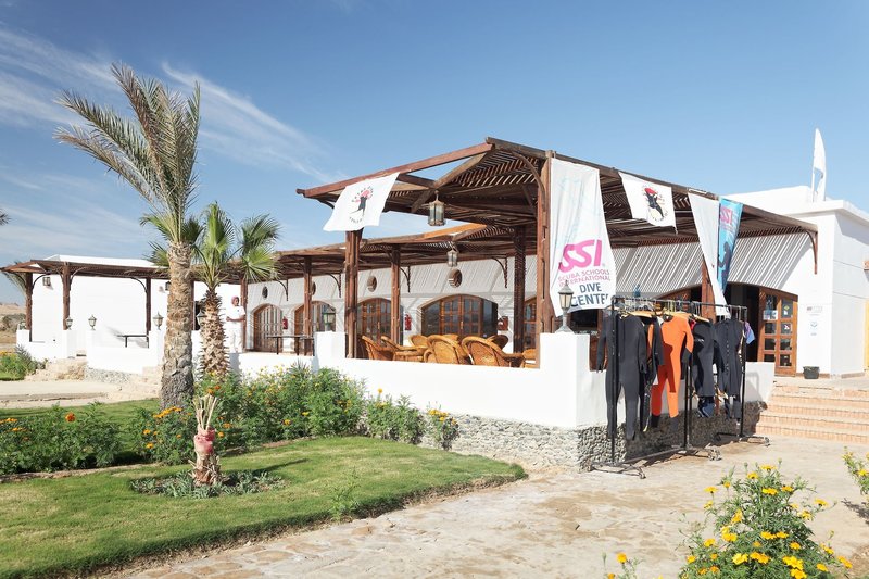 Three Corners Equinox Beach Resort 25