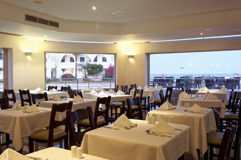 Three Corners Equinox Beach Resort 5