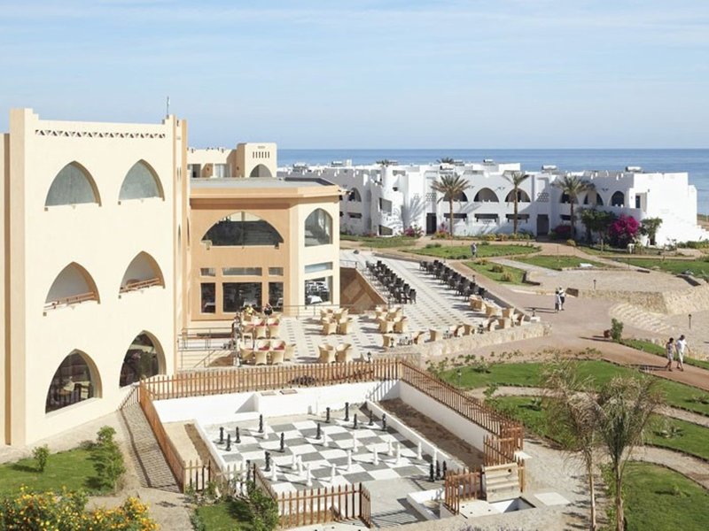 Three Corners Equinox Beach Resort 15