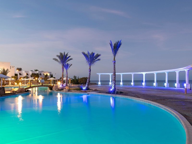 Three Corners Equinox Beach Resort 22