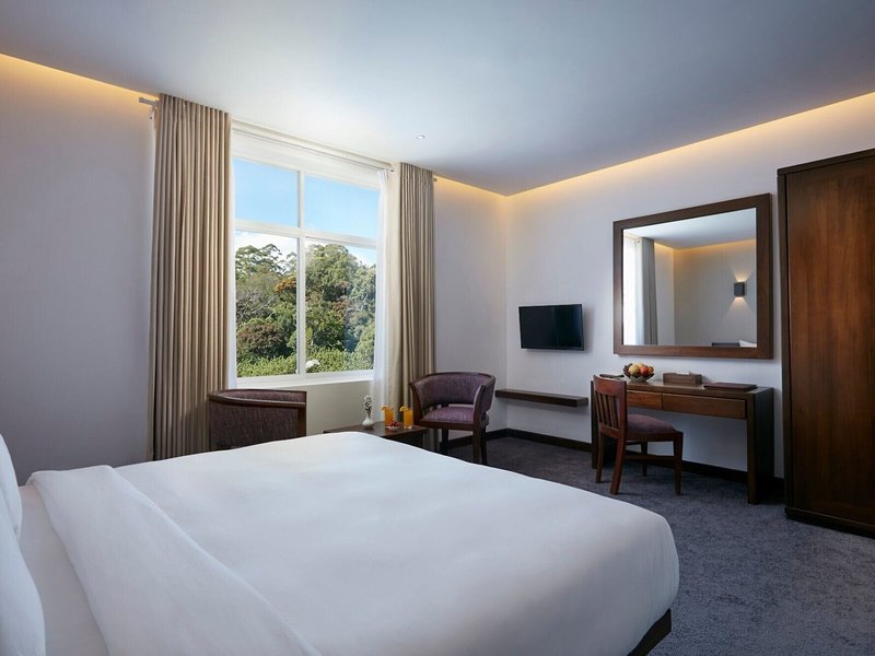 Galway Heights Hotel 10