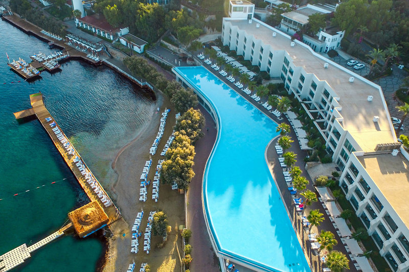 Blue Dreams Resort 1