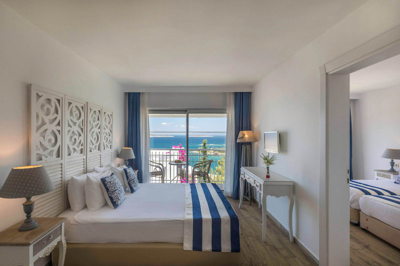 Blue Dreams Resort 5