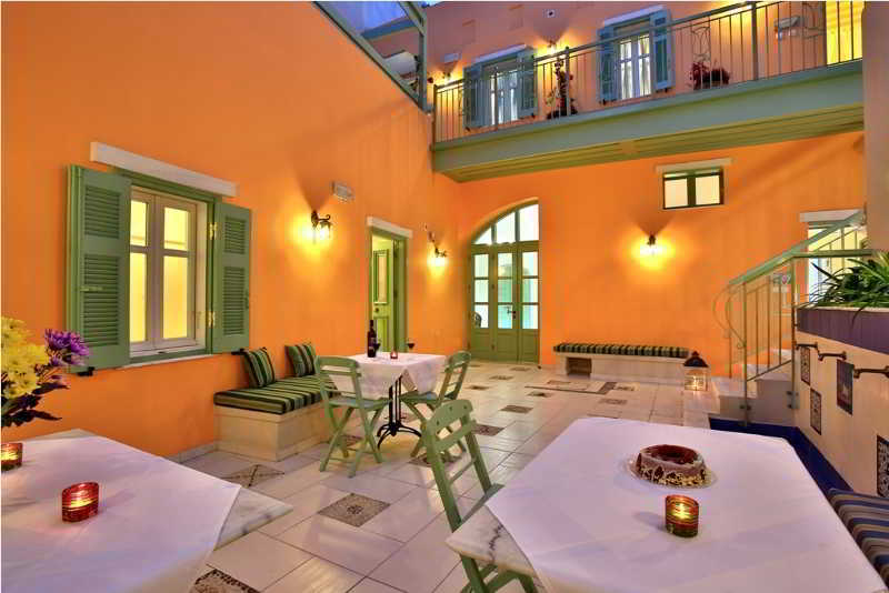 Efchi Suites 1904 3