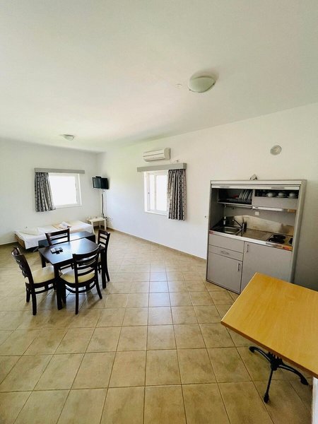 Stomio Apartments 14