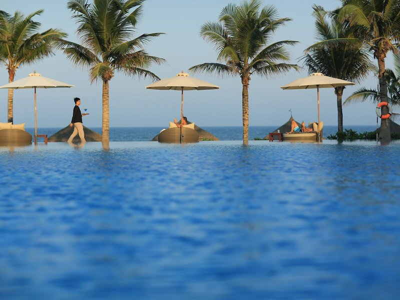 Meliá Danang Beach Resort 5