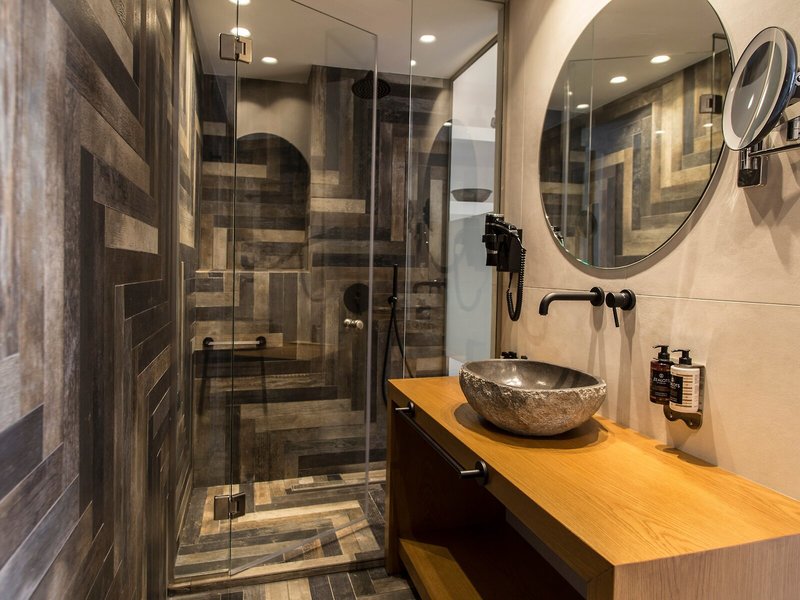 Ftelia Bay Boutique 25