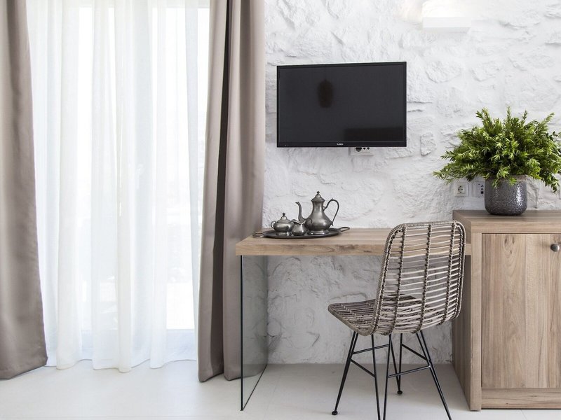 Ftelia Bay Boutique 33