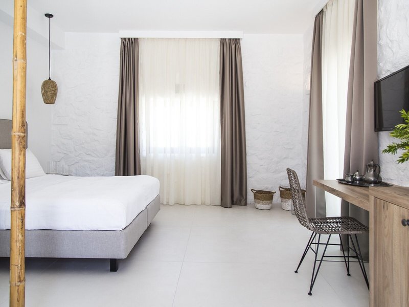 Ftelia Bay Boutique 35