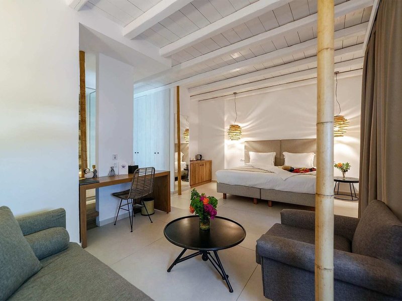 Ftelia Bay Boutique 36