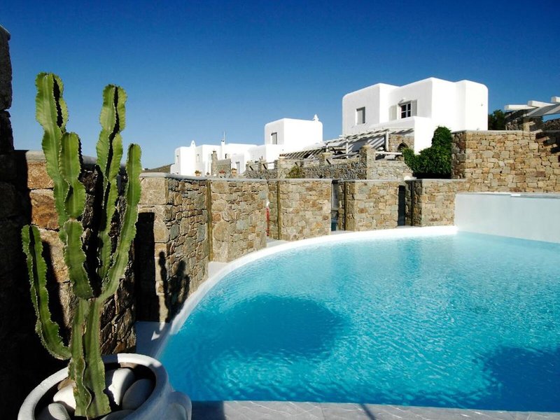 Ftelia Bay Boutique 4