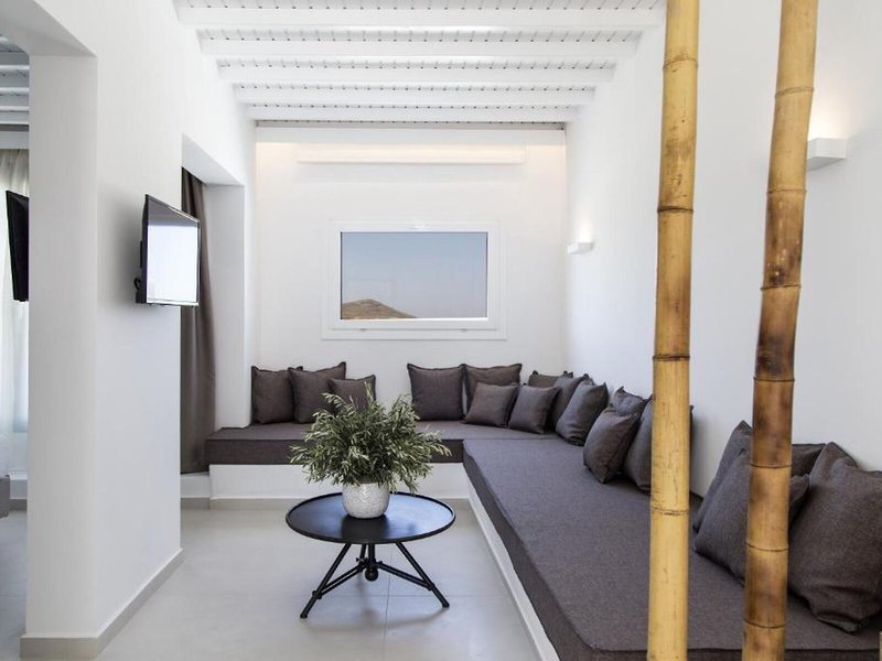 Ftelia Bay Boutique 8