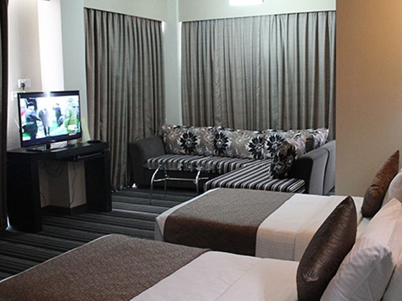 Pearl Grand Hotel 21