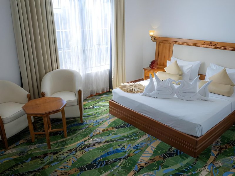 Araliya Green Hills Hotel 12