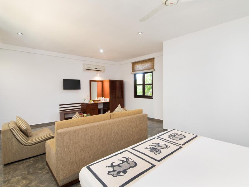 Camellia Resort and Spa 19