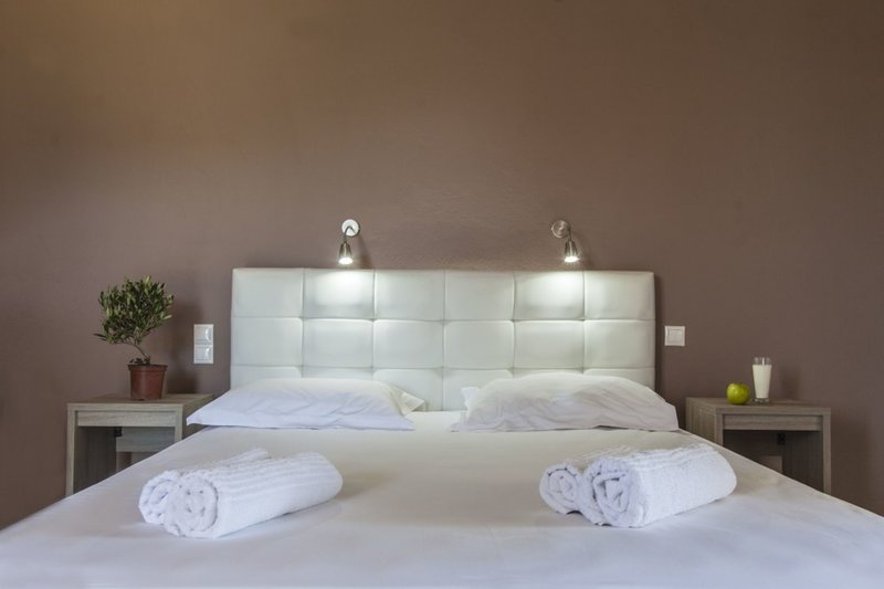 Armonia Luxury Hotel 5