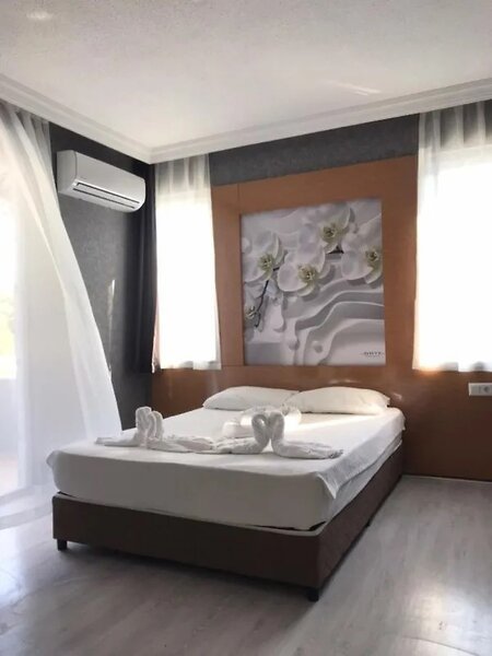 Anita Noch Hotel 10