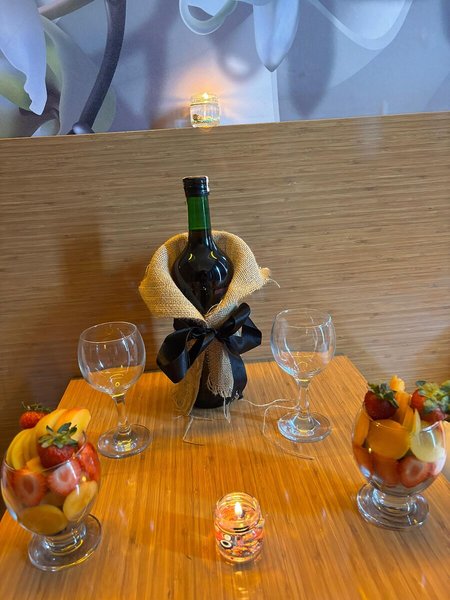 Anita Kemer Noch Hotel 19