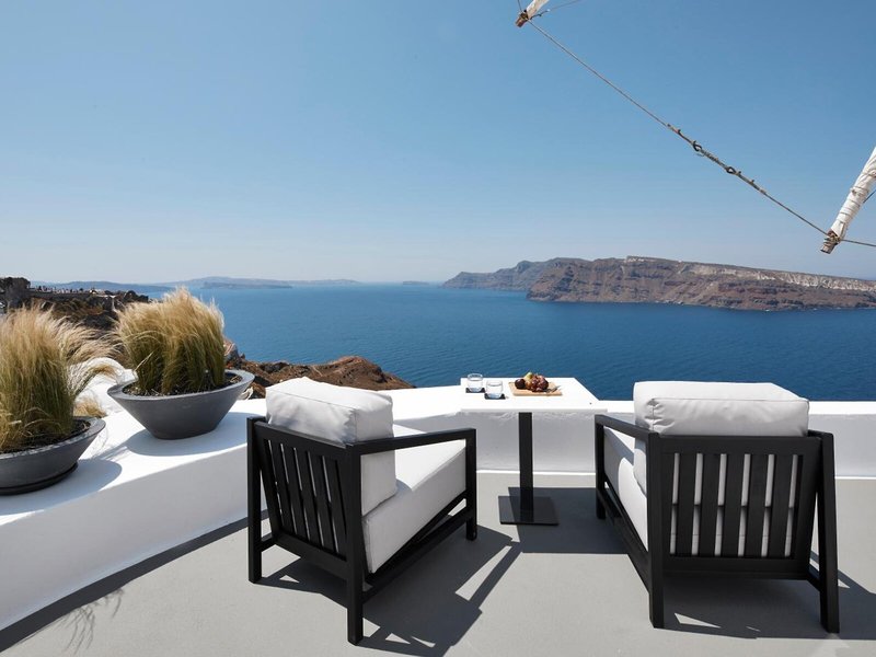 Charisma Suites 9