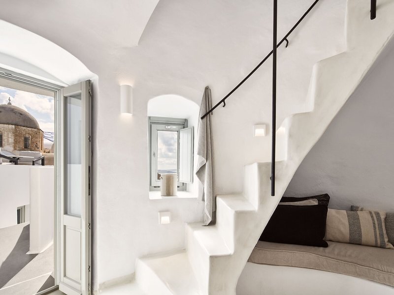 Charisma Suites 26
