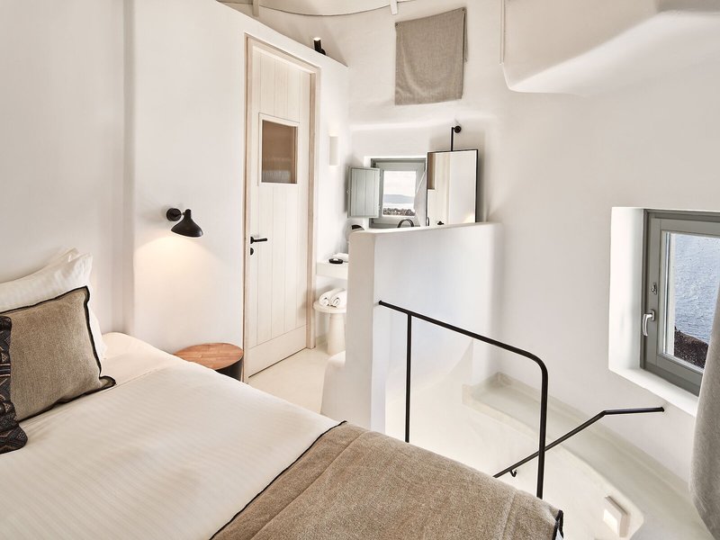 Charisma Suites 38