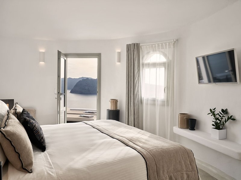 Charisma Suites 41